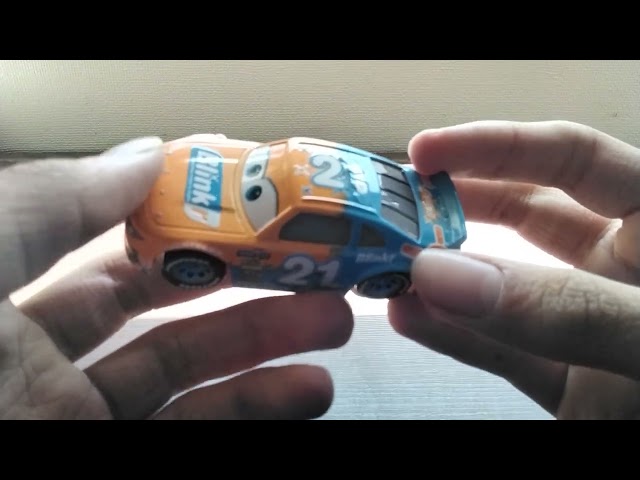 Vídeo relacionado con Mattel Cars - vehículo de Juguete, Personaje Speedy Comet