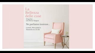 Decoriamo la parete del letto con la carta da parati stile New Classic