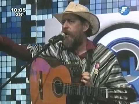 Francisco Russo interpreta 13 Tuyutí en La Lupa 03/08/2014