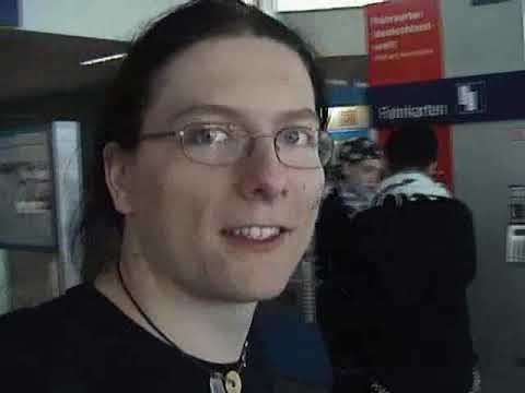 Conneko 2004 - 12 - Bahnhof