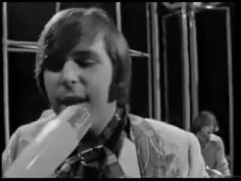 PIRUN KAUNIS NAINEN Clifters 1992 Cover God Only Know Beach Boys Sanat Jaana Rinne