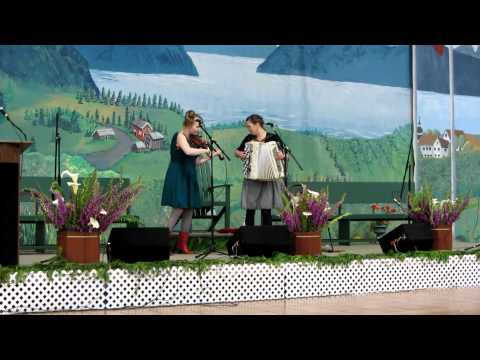 Polka Chicks at Astoria Scandinavian Festival 2012