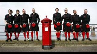 Red Hot Chilli Pipers - Highland Cathedral