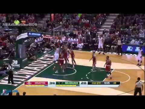 Giannis Antetokounmpo Blocks Dwight Howard   08-02-2014