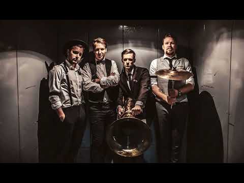 DZIĻI VIOLETS - Meitene, Tu Mana Puķe (Mart Inc.  Remix)