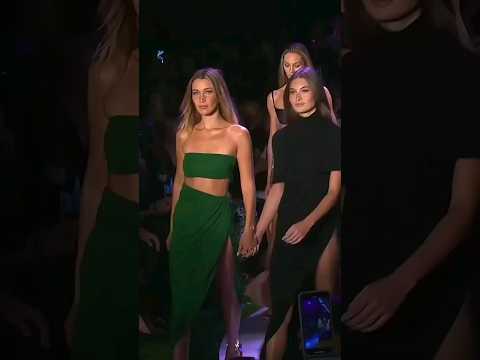 Bella Hadid with Grace Elizabeth #fashionshow #fyp
