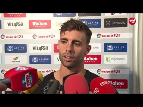 Rodri e Iza en zona mixta. Cultural 2 - Osasuna 1