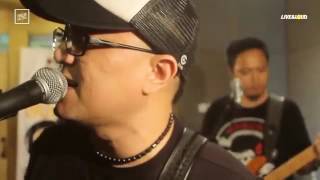 Download lagu THE FLY - MENCINTAIMU KEANGKUHANKU mp3