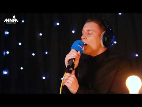 MNM: Loïc Nottet - Mud Blood