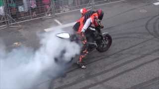 preview picture of video 'Harley Davidson Show. Bike was pushed to the limit - Day Show'