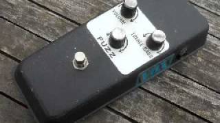 Video thumbnail for Tone Bender tonebender MKIII Vox by pinstripedclips