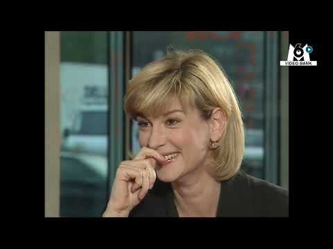 Confidences de Michèle Laroque sur ses débuts au théâtre // Extrait archives M6 Video Bank