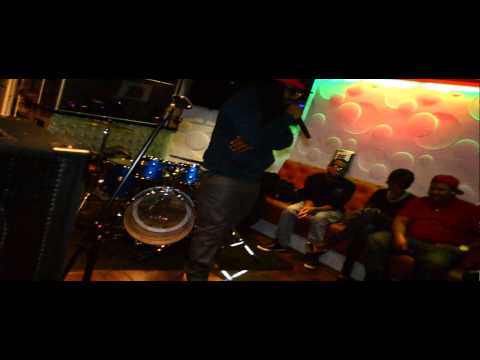 WAYNE L PERFORMING @ PURE LOUNGE DC