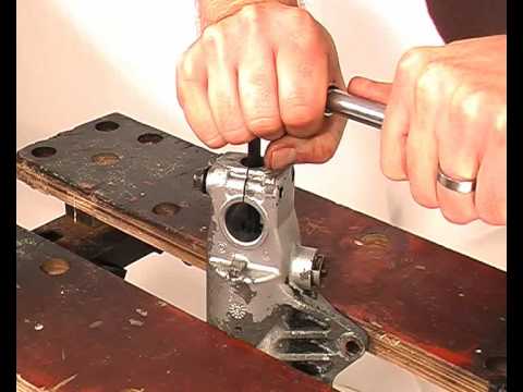 Replace your fork seals - dismantling the forks