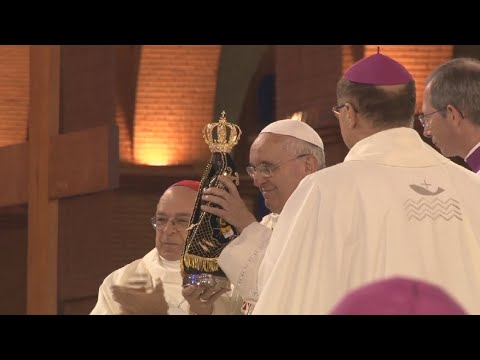 Jovem de Rio Claro discute economia em encontro com Papa Francisco