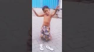 Download lagu Lucu Abiz, Anak Kecil Goyang Dangdut Batak mp3