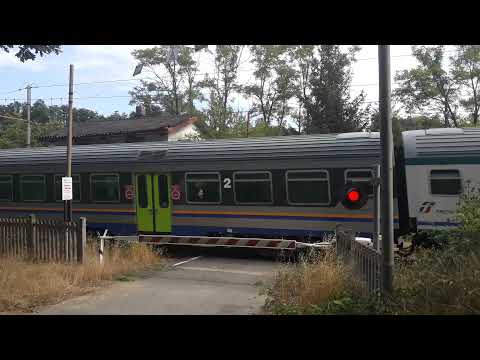 Passaggio a livello Spigno Monferrato (AL) Regione Eirole - Level crossing - Spoorwegovergang