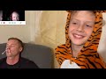 Kid Pulls Out Dads NOSE HAIR Halloween Decor 2022 Reaction 2230