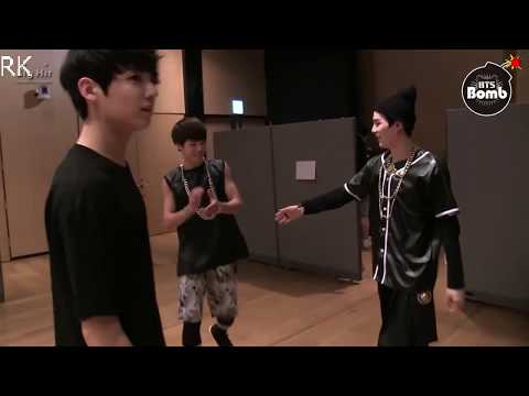 [INDO SUB] [BANGTAN BOMB] Jimin's tumbling skill