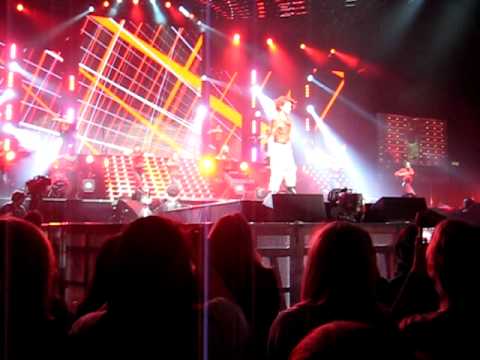 Cher Lloyd - X Factor Live Tour Birmingham - The Clapping Song (3 Rows From the Front)