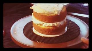 How to make a simple wedding cake