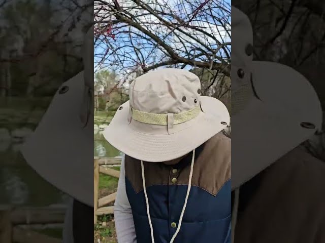 Vídeo relacionado con BelleVive Sombrero de cubo retro estilo 80-90, sombrero de pescador unisex reversible, gorra de sol plegable, accesorios para rave fiesta