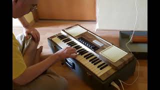 Video thumbnail for Harmona Review 01 (German electric harmonium) by Harmonium Help