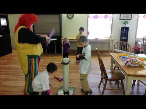 2014.02.24 - Family Escape Jiggles the clown