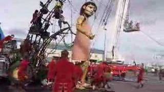 3. Little Girl Giant-Pequeña Gigante-Risessa 12th of May2007