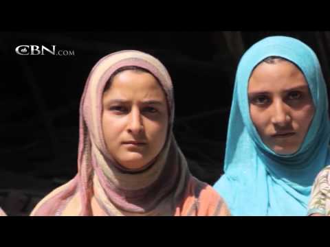 700 Club Interactive - Defining Moments - April 18, 2016