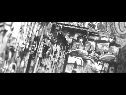 UNIKAT65 - Königskette um Hals - HD Video by Hood Films.