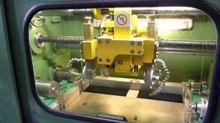preview picture of video 'DEGUMA Probelauf mit Max Müller Schneidautomat/Test run with Max Müller Cutting Machine'