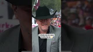 Pat McAfee leads the Aggies in their War Hymn 🔥