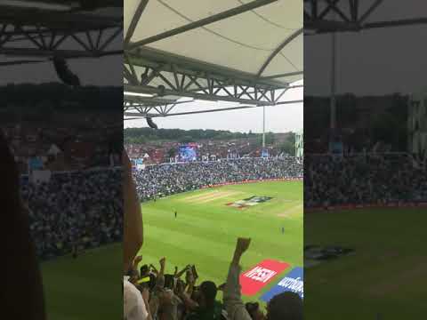 trim E597F79E E1BA 4772 90F0 F30ED4550AEA