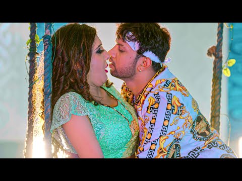 Lahariya Luta Ae Raja — watch video