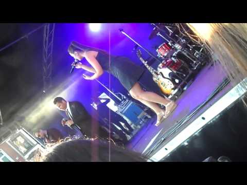 Jimmy Colman en Emma De Quick - Just give me a reason