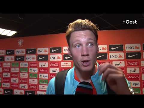 Wout Weghorst debuteert bij Oranje met nederlaag tegen Engeland