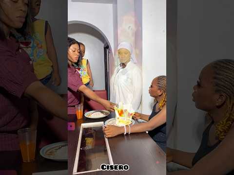 Her mothers ghost appeared to exchange the food her evíl step mother poisoned