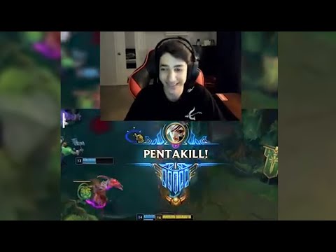 This 14 year old casually makes Riven look easy... #shorts