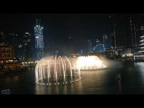 Dubai Fountain 8PM Show - August 8, 2018