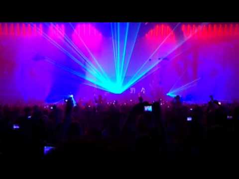 01 Masters Of Hardcore   The Voice Of Mayhem 2010 MOH