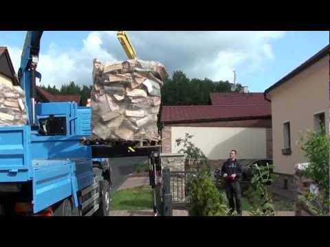 Složení palivového dřeva baleného na paletách systémem PACKFIX