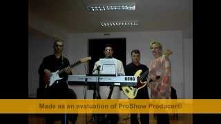 Formatia Recital Iasi - Asa-i omu cat traieste.avi