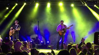 Thomas Rhett and Rhett Akins - That Ain't My Truck