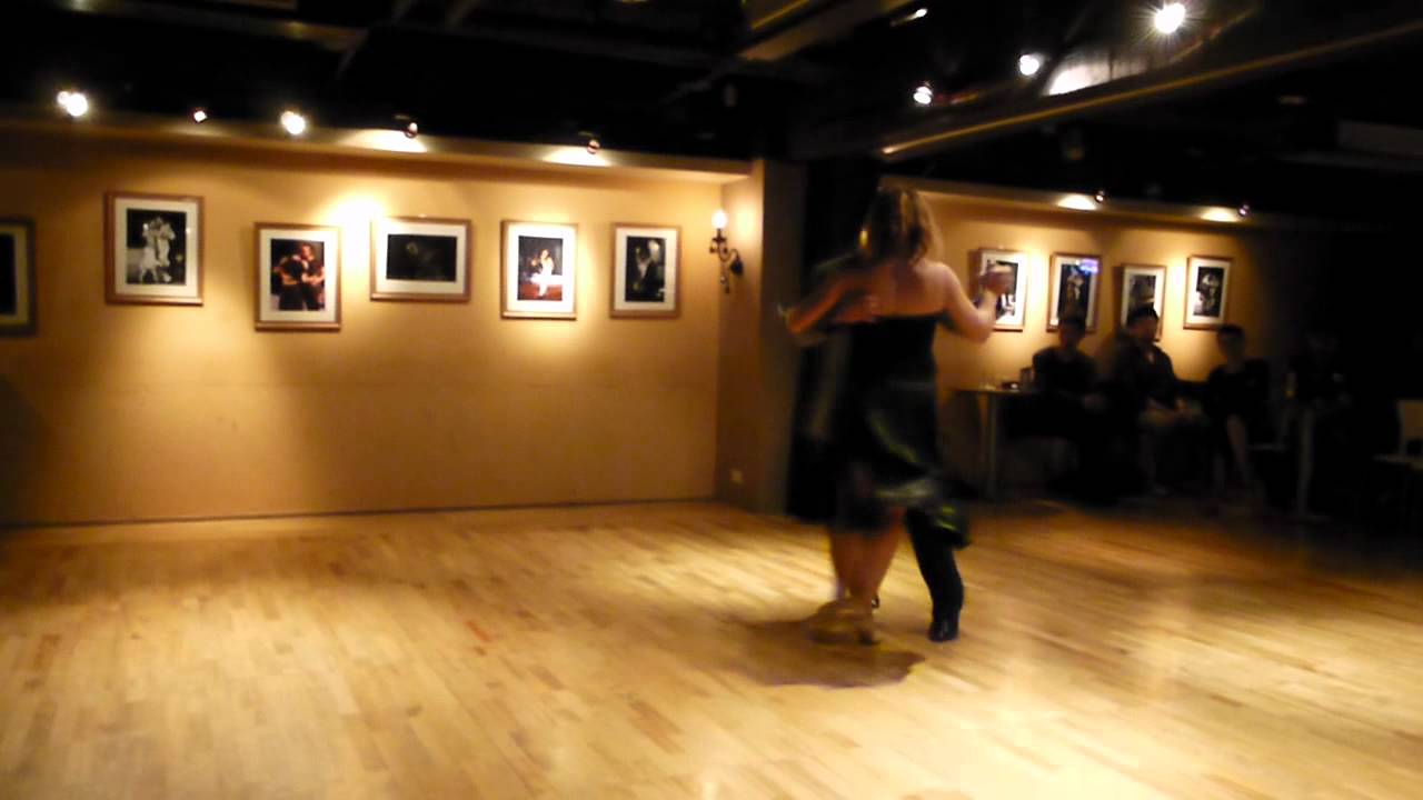 Video thumbnail for Fernando Galera y Vilma Vega Welcome milonga part 1 in Taipei 20110511