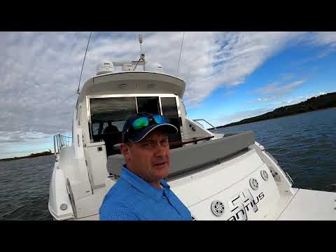 Cruisers Yachts 54 Cantius video