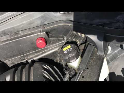 BMW 2 series active tourer (F45 F46) battery location