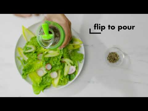 OXO : Salad Dressing Shaker