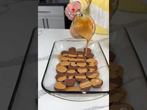 The BEST dump cake on the planet