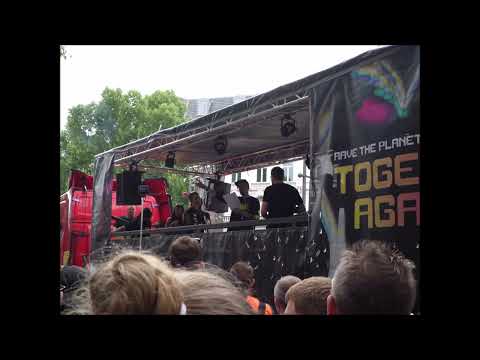 Rede von Dr  Motte (opening)   090722 Rave The Planet